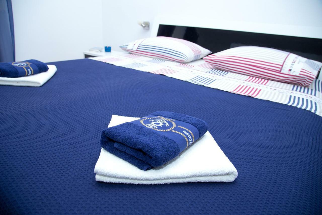 Apartman Topic Apartment คาชเตลา ภายนอก รูปภาพ